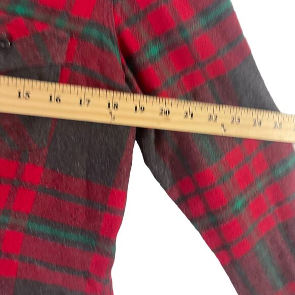 Natural Reflections Women's Size Medium Red Grey Plaid Soft Flannel Button Up - Picture 8 of 9